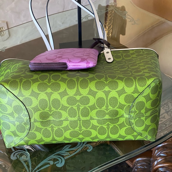 NWT Coach Colorblock Tote&wristlet&wallet - Picture 7 of 16